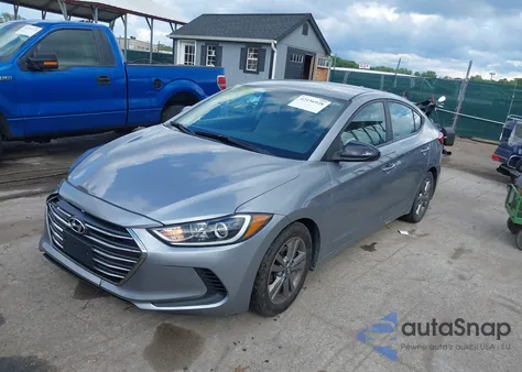 2017 Hyundai Elantra Se z USA, uszkodzony, nr VIN 5NPD84LFXHH158569